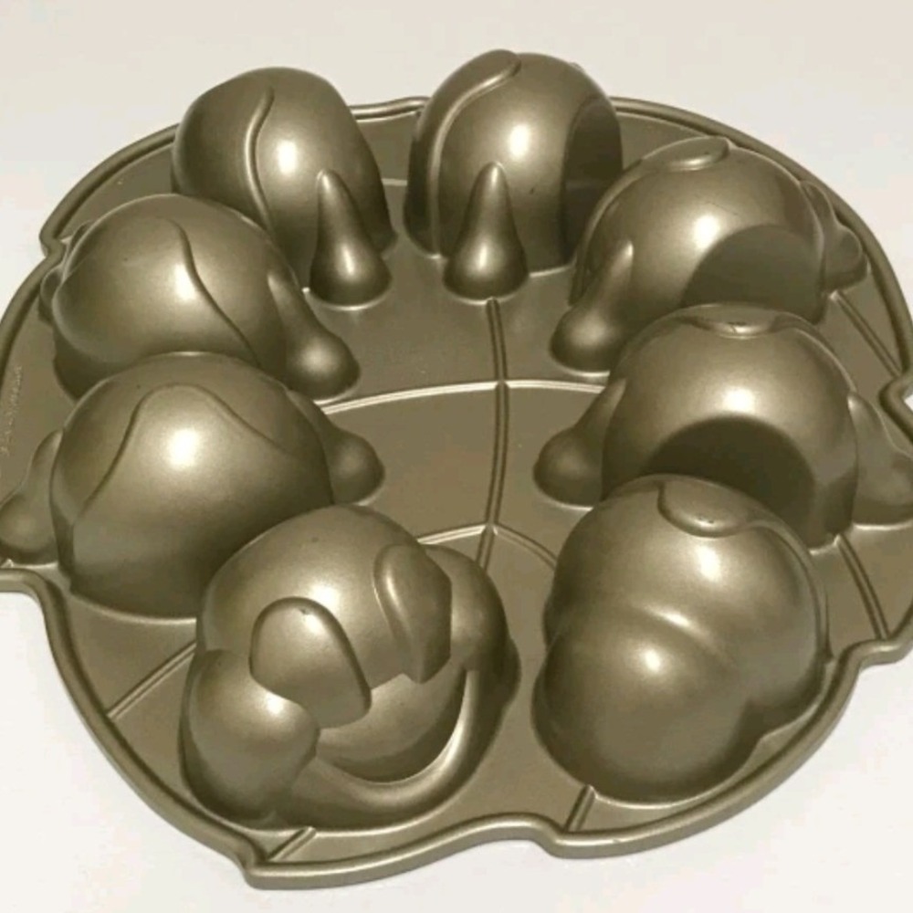 Nordic Ware USA Character Caterpiller Pan Cast Aluminum Nonstick Baking Mold